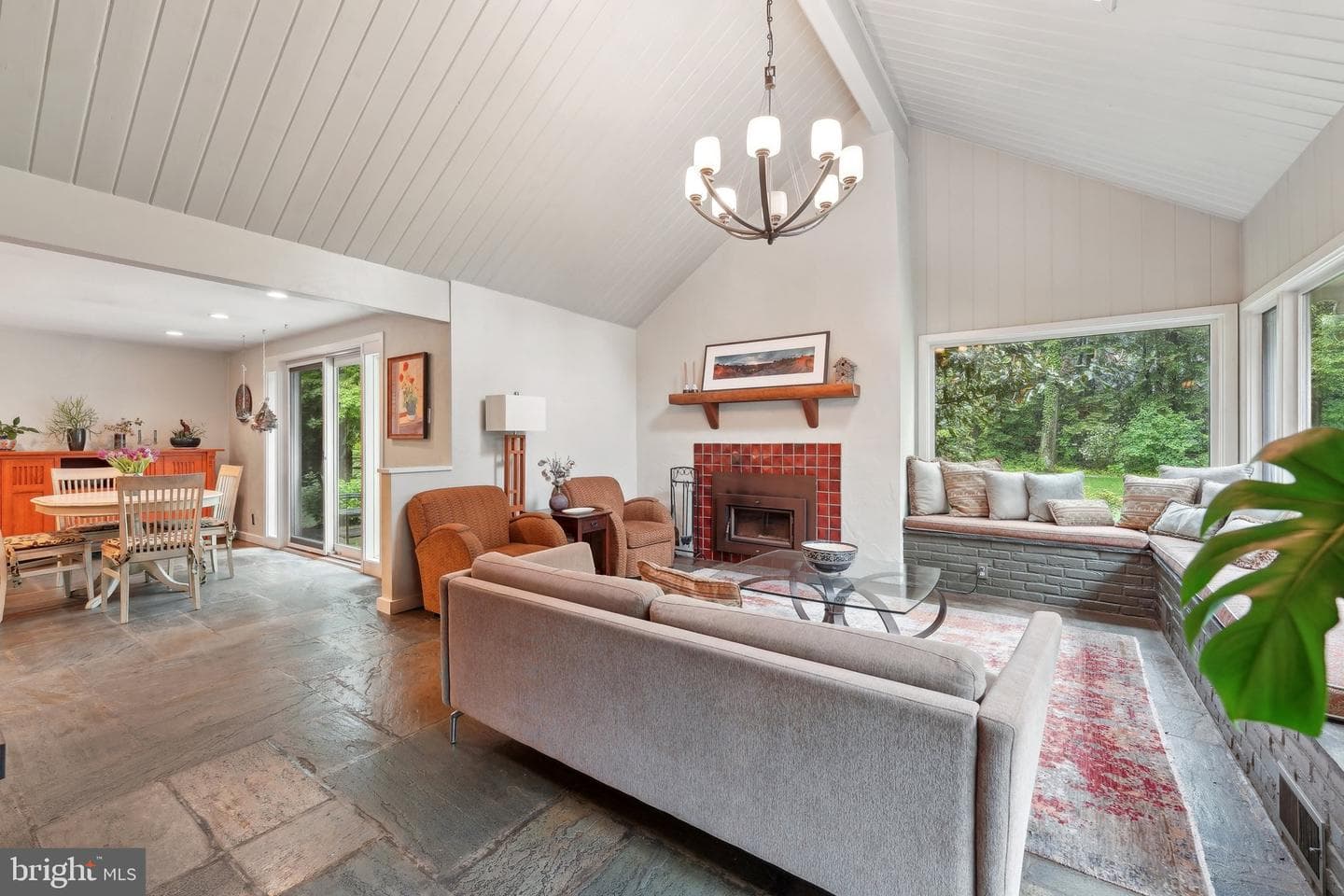 949 Leopard Road photo 24