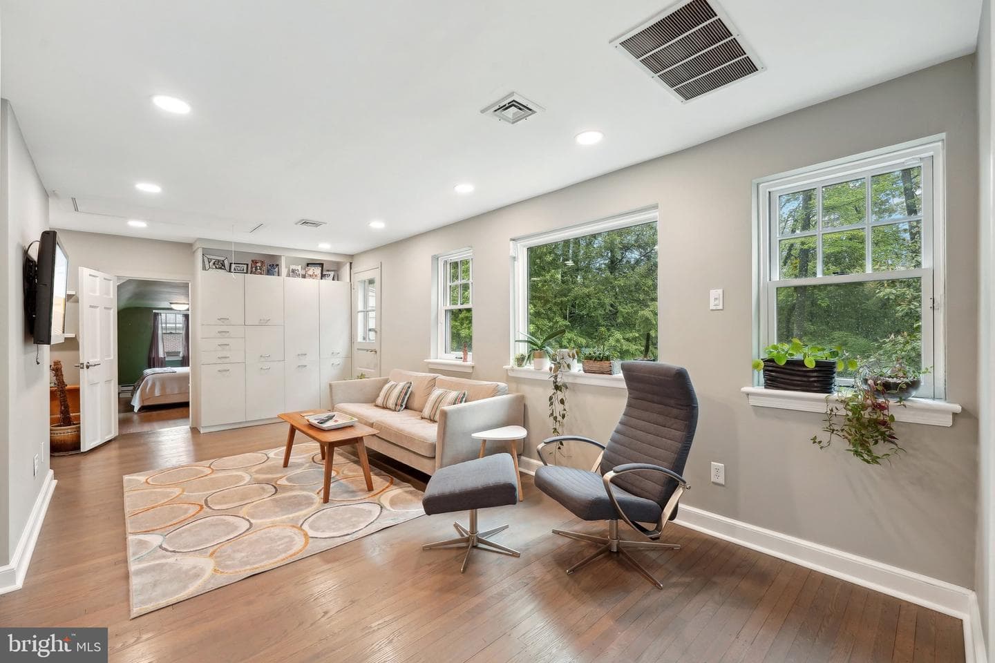 949 Leopard Road photo 31