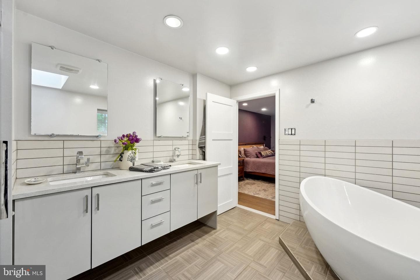 949 Leopard Road photo 36