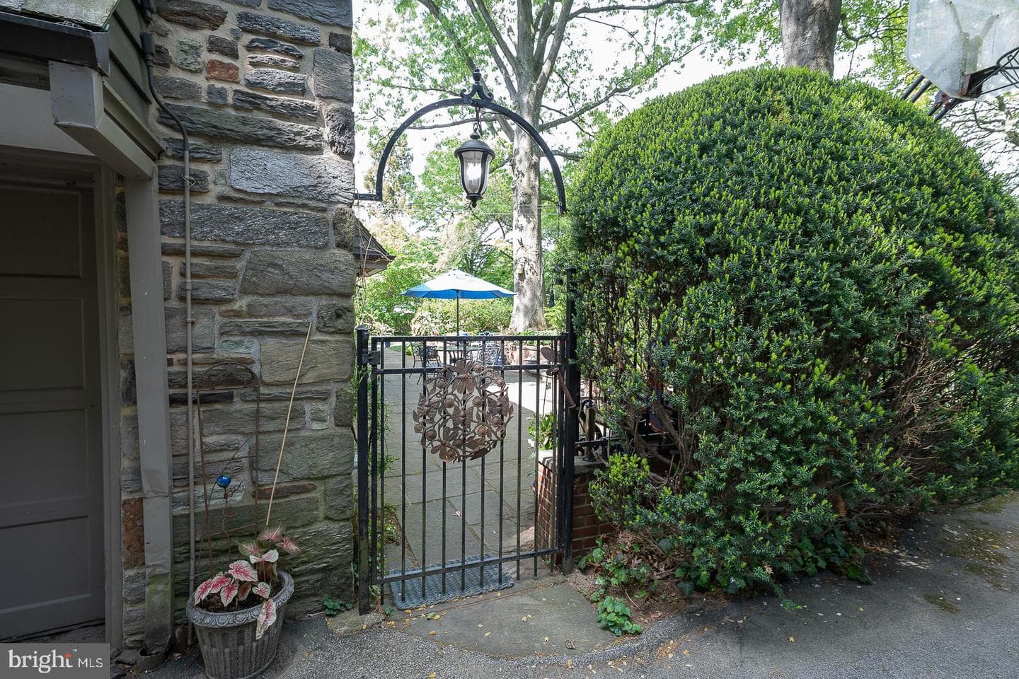 507 N Latches Lane photo 34