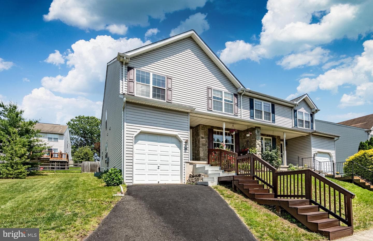260 Shirley Lane photo 1