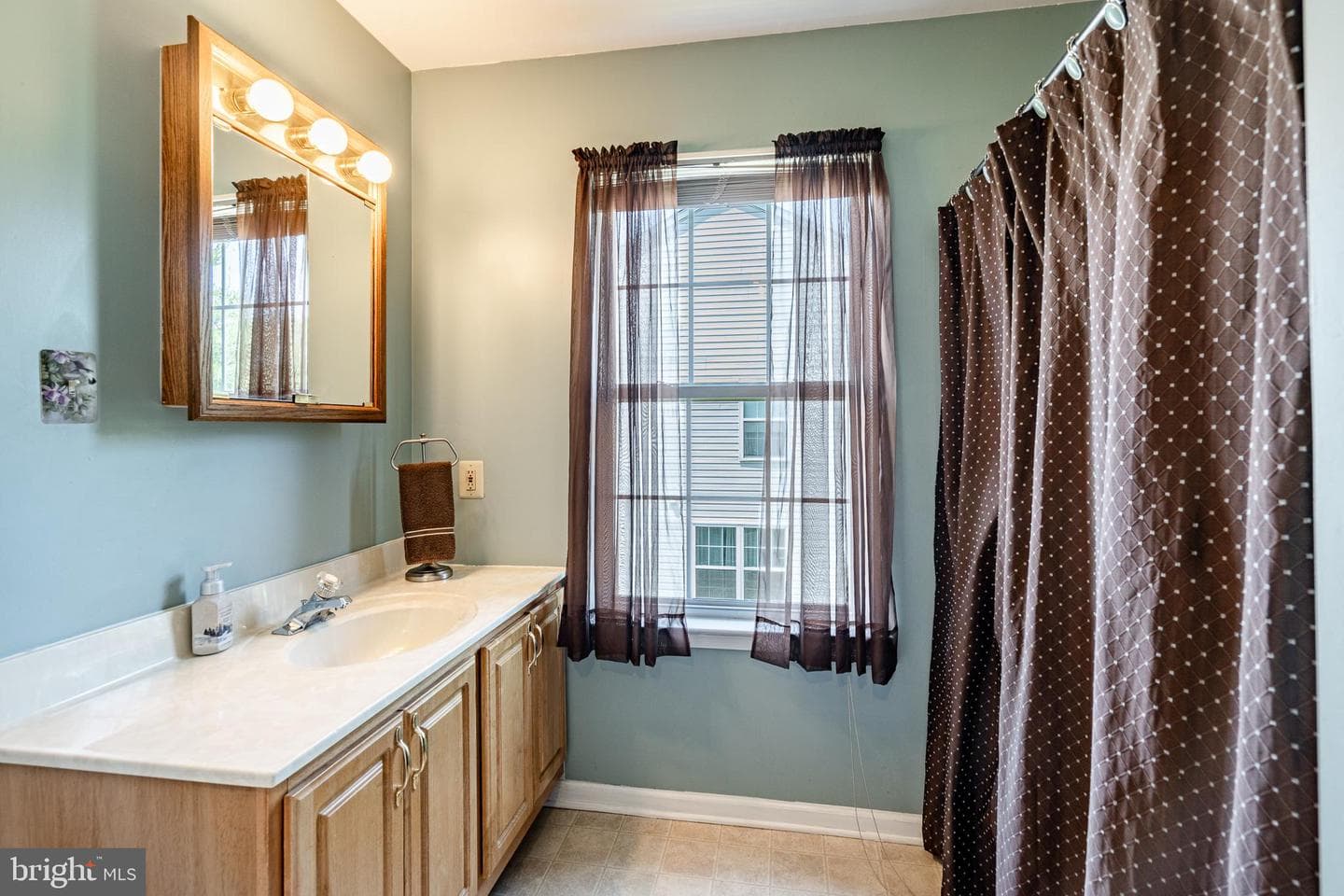 260 Shirley Lane photo 22