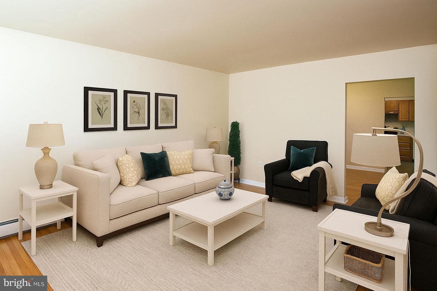 1408 Butler Pike photo 2