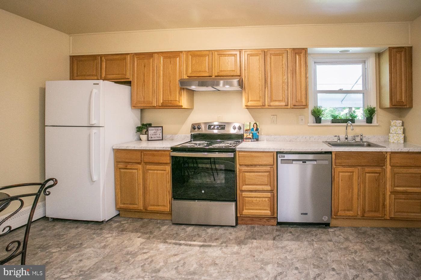 1408 Butler Pike photo 25