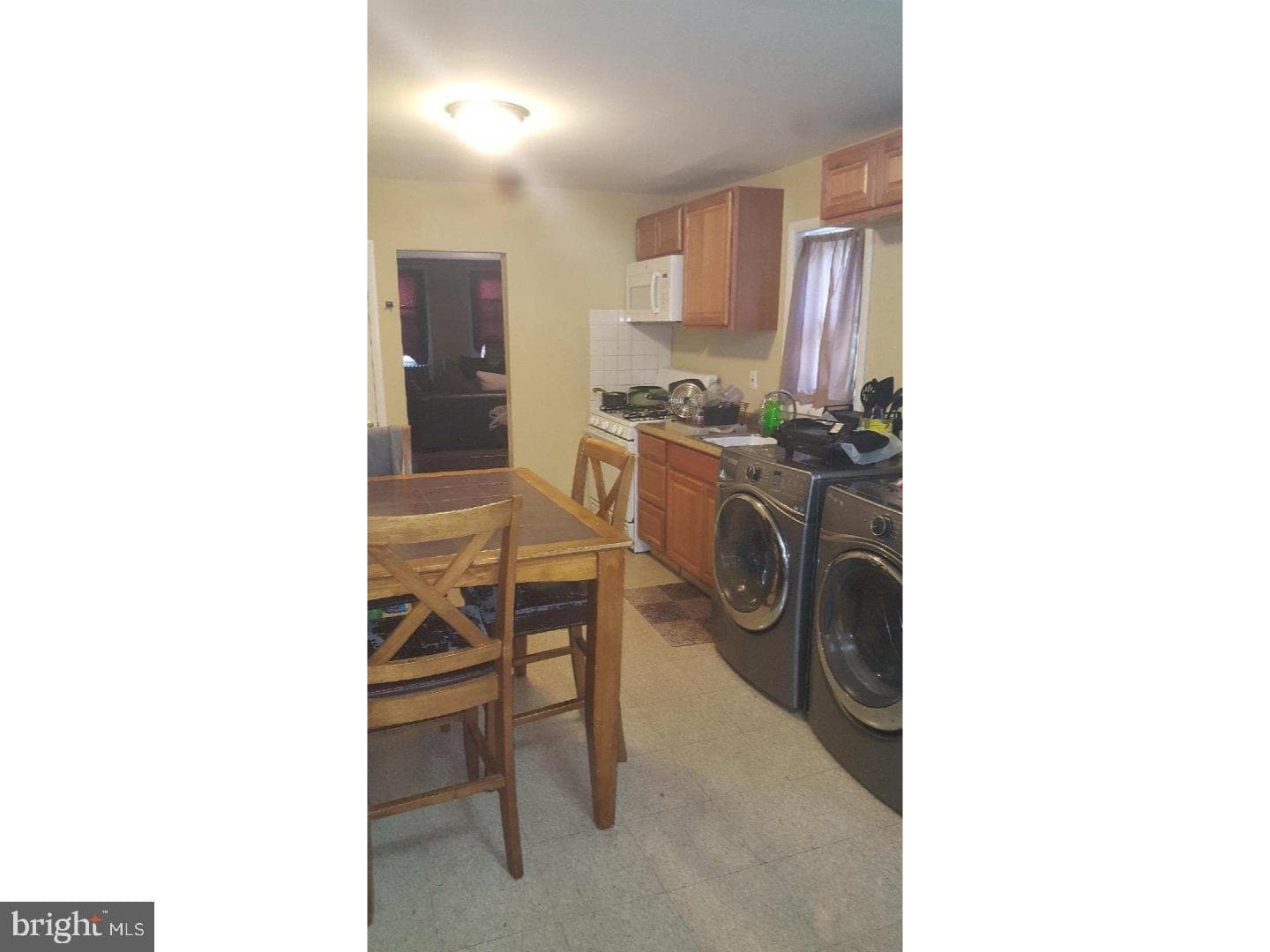 350 E Airy Street photo 2