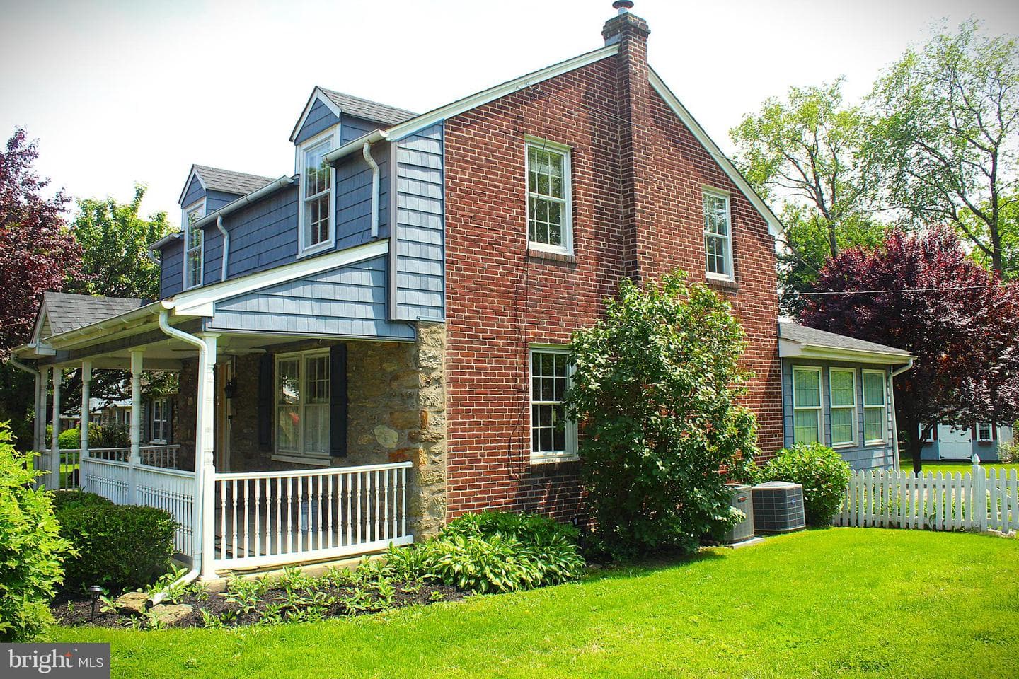 2136 Jenkintown Road photo 2