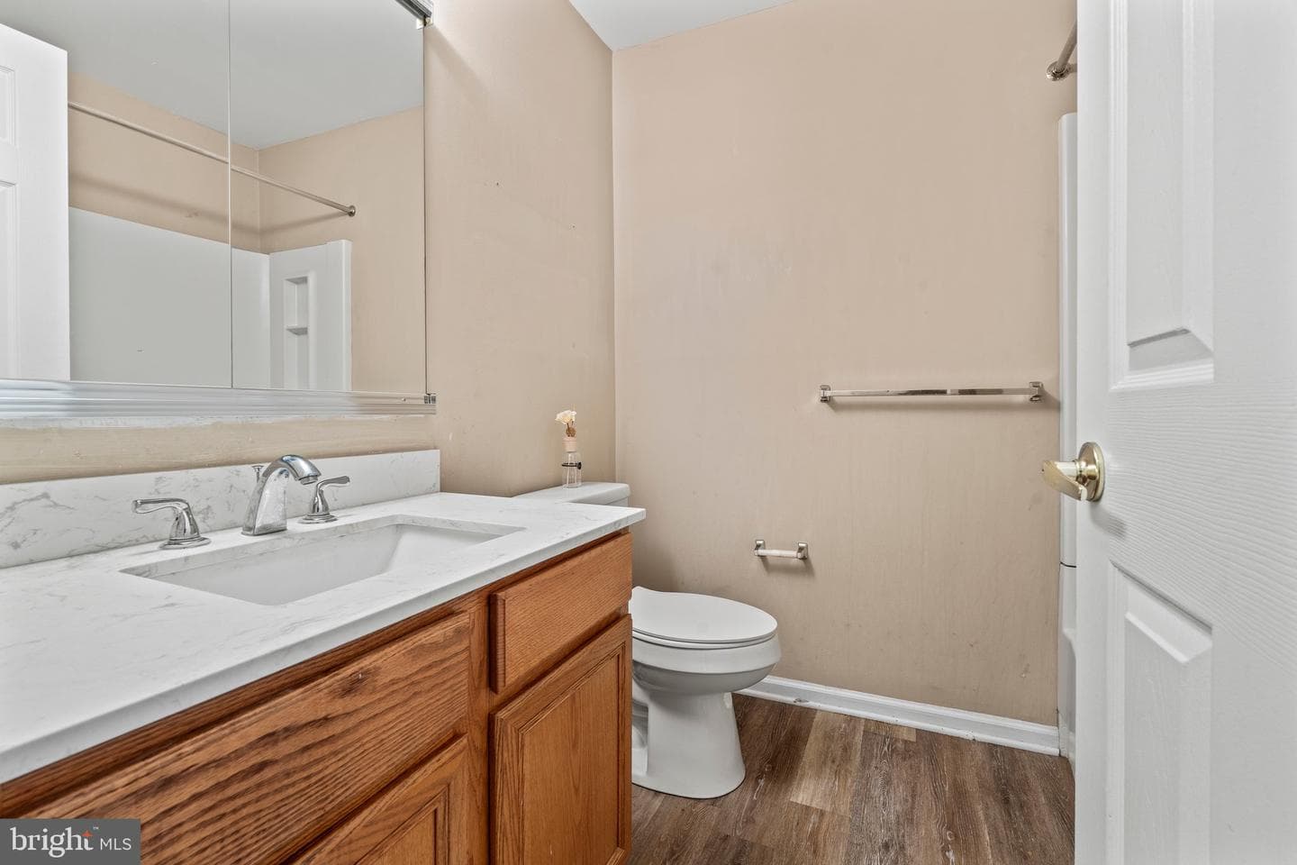 704 Dresher Woods Drive photo 17