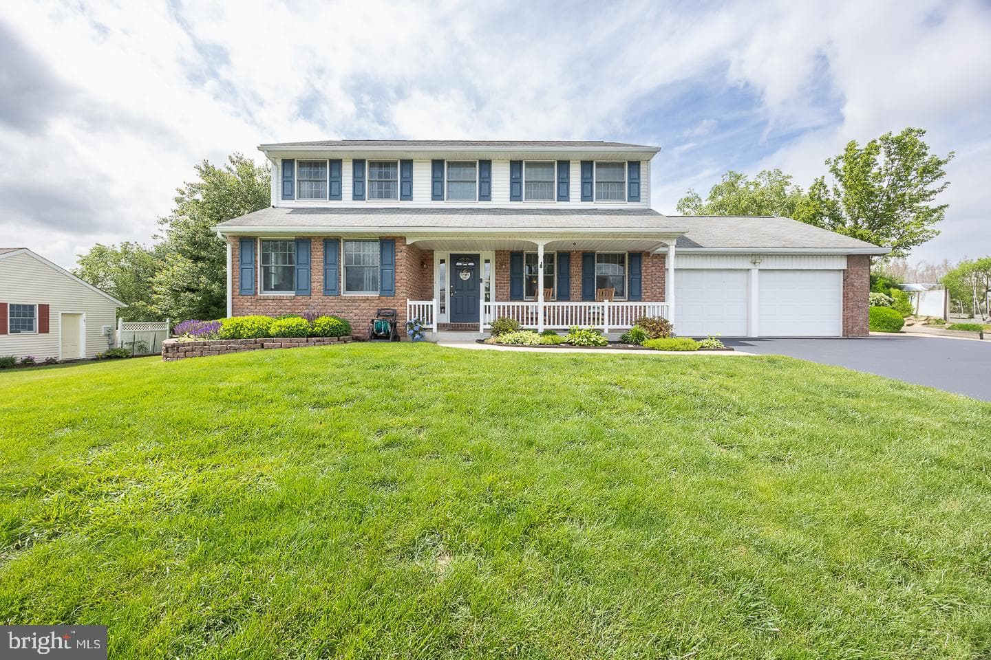 2905 Burton Drive photo 3
