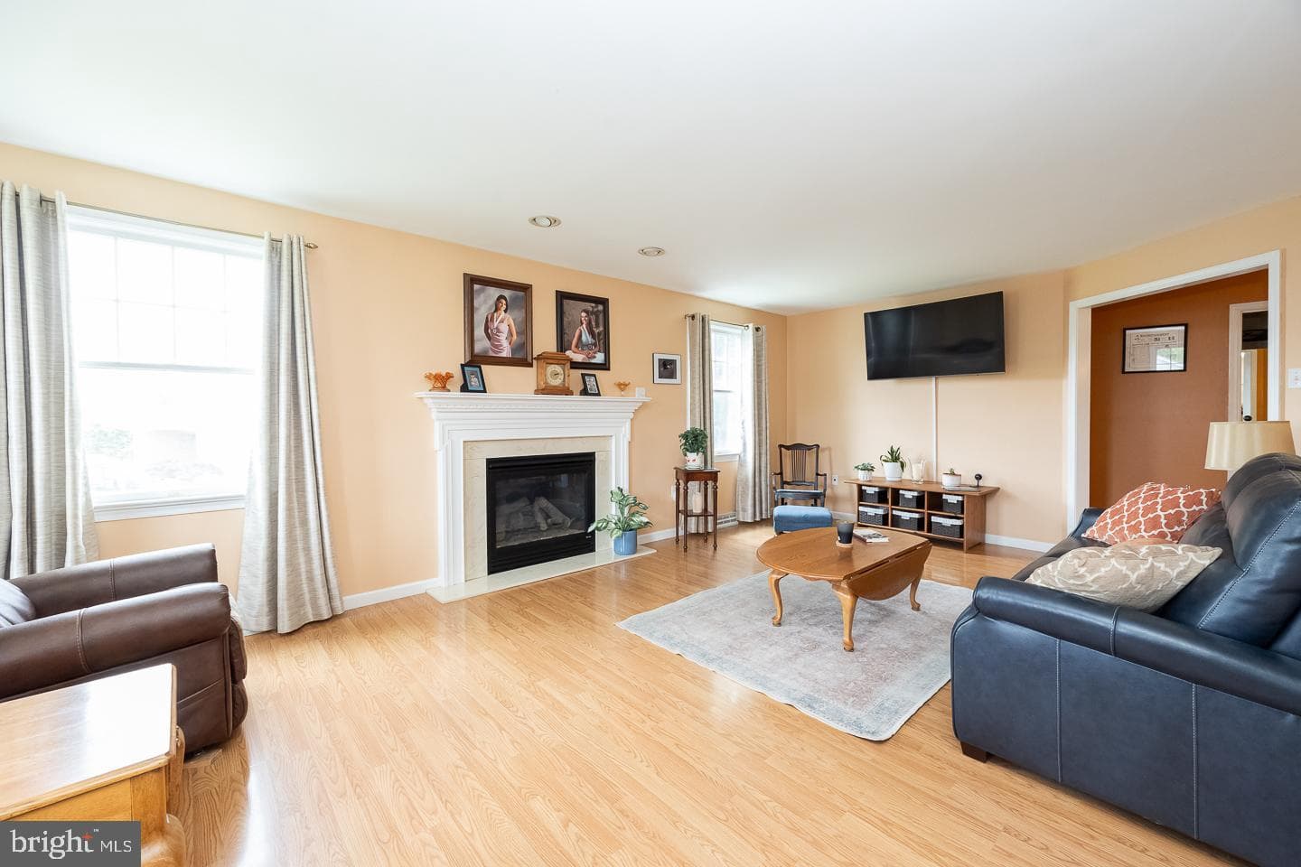 2905 Burton Drive photo 9