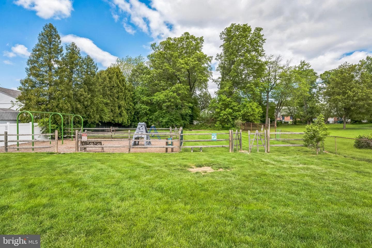 325 S Warminster Road #d11 photo 27