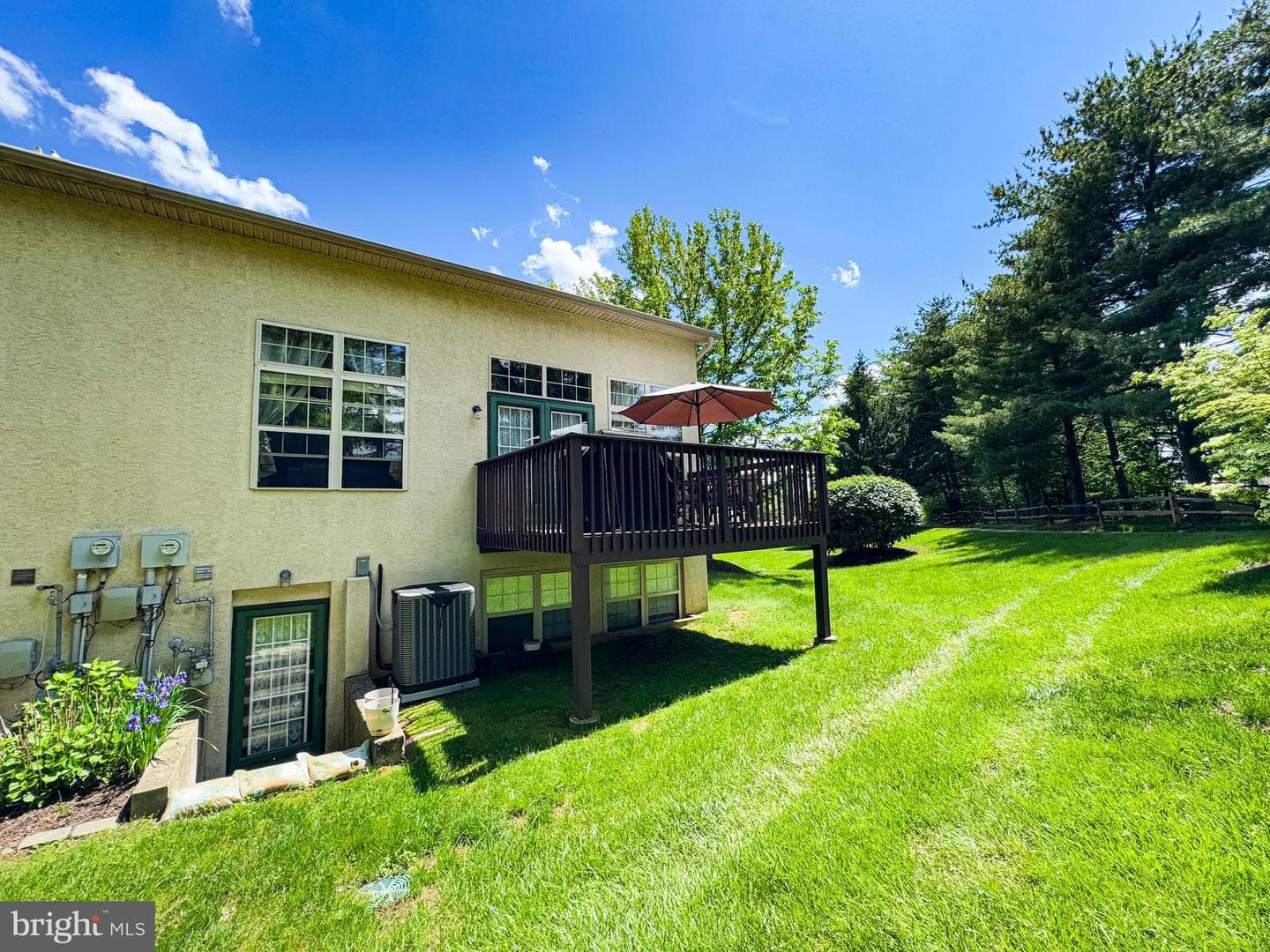 618 Manor Drive photo 5