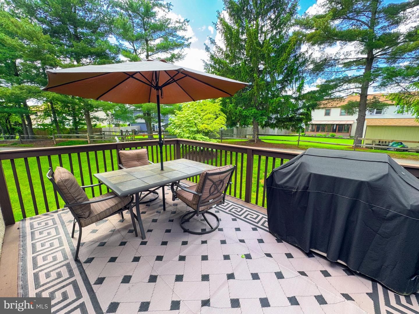 618 Manor Drive photo 6