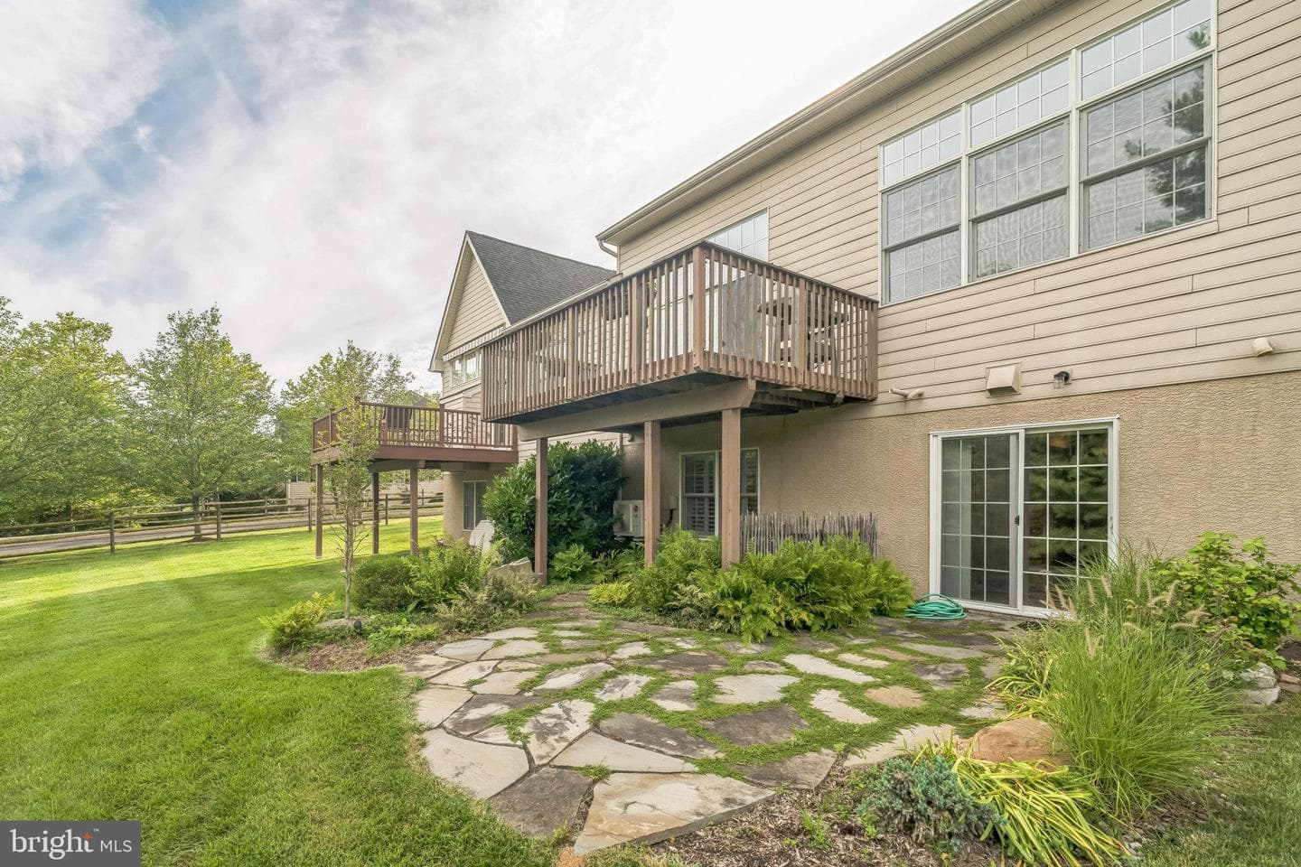 204 Caspian Lane photo 11