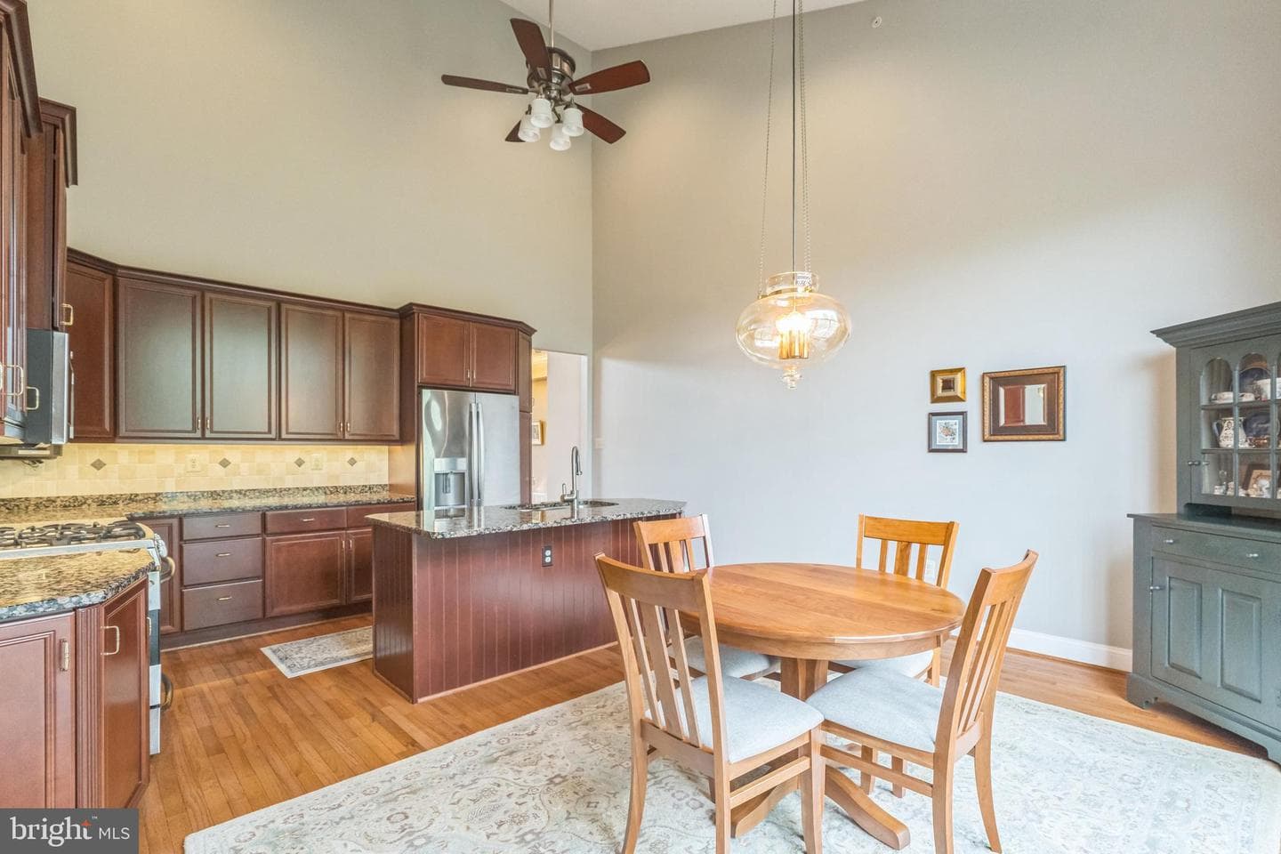 204 Caspian Lane photo 17