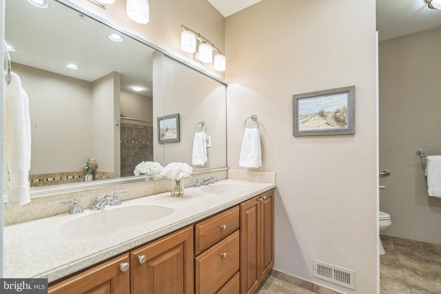 204 Caspian Lane photo 21
