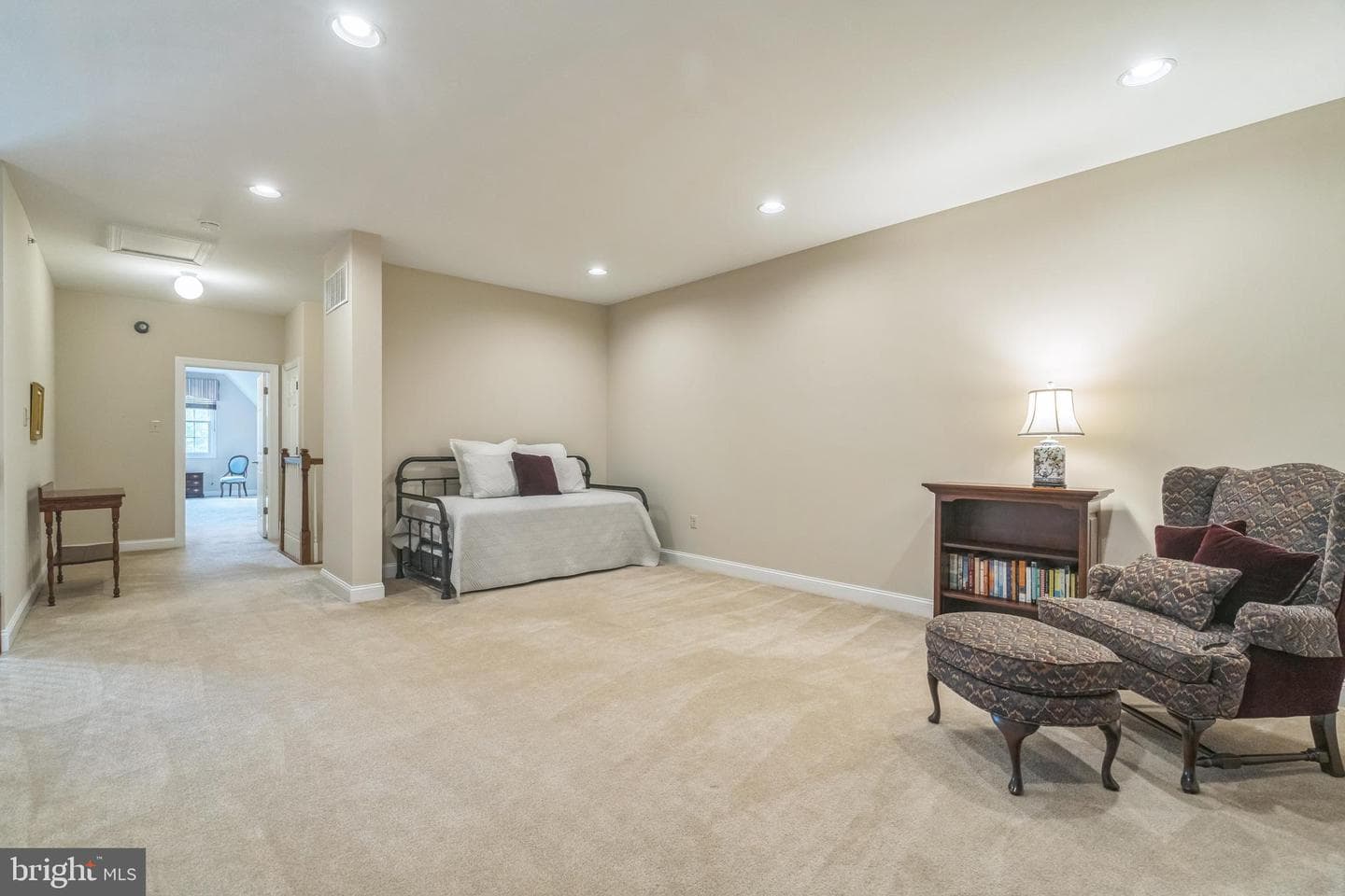 204 Caspian Lane photo 25