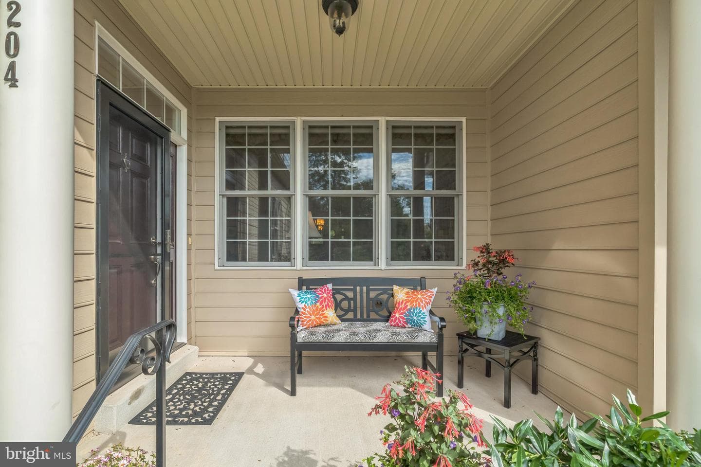 204 Caspian Lane photo 3