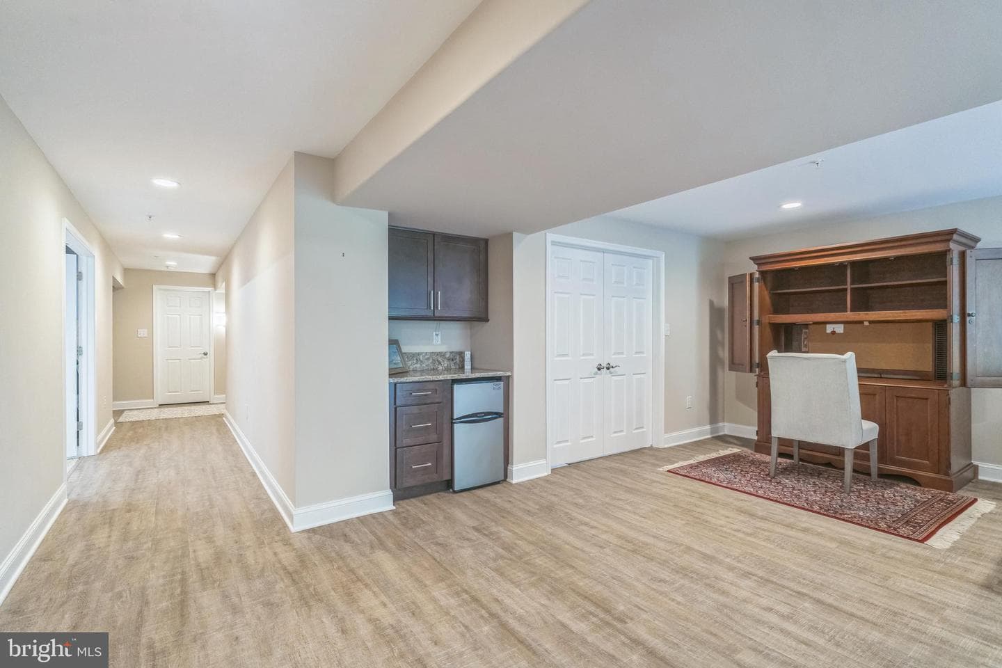 204 Caspian Lane photo 32
