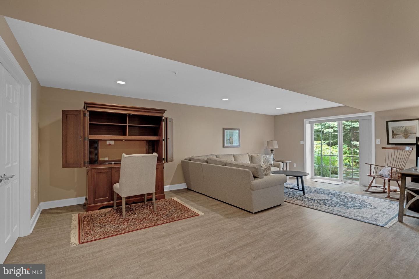 204 Caspian Lane photo 33