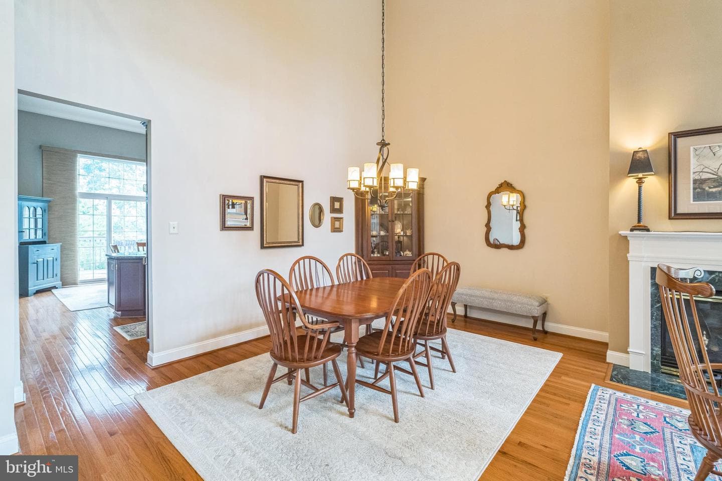 204 Caspian Lane photo 9
