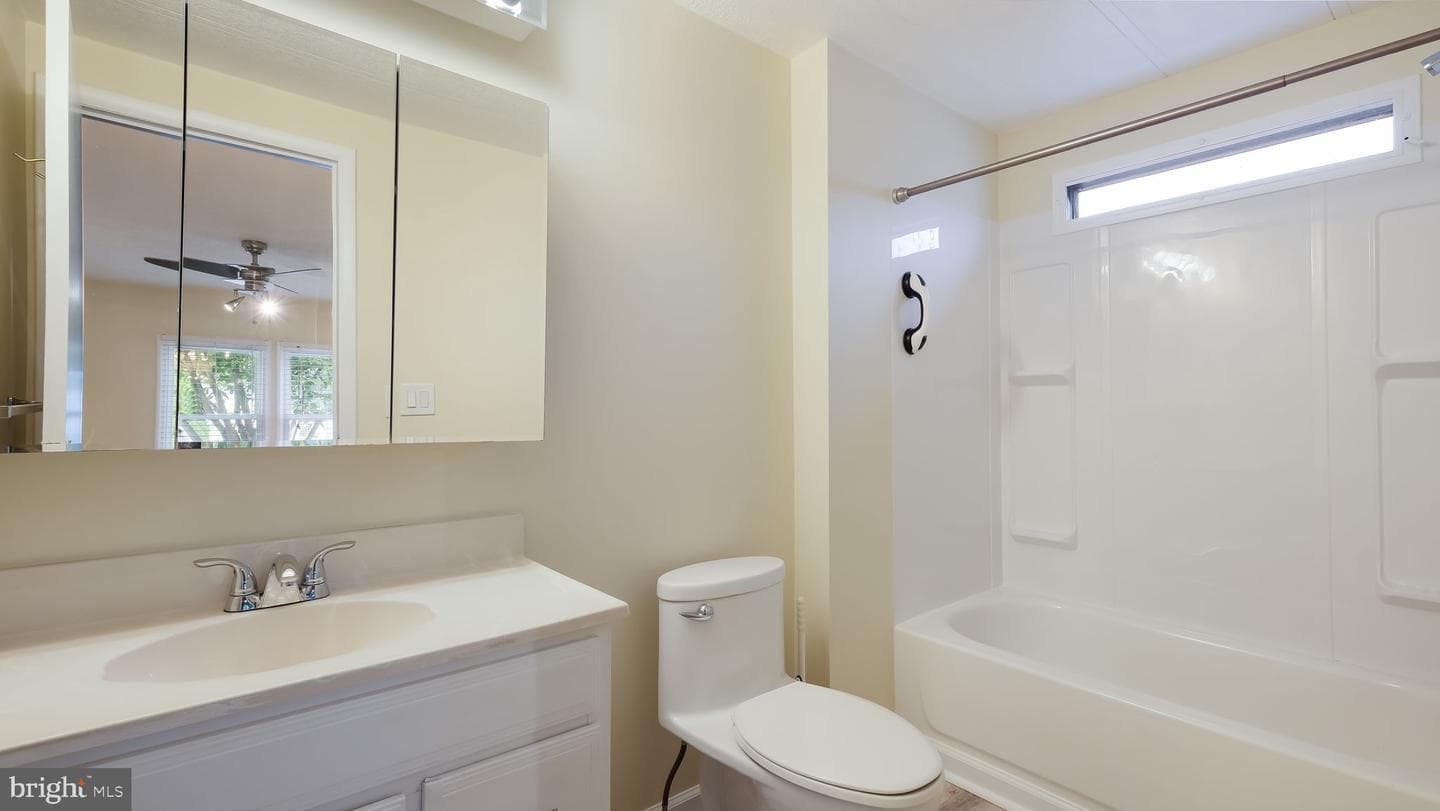 637 Laurel Court photo 21