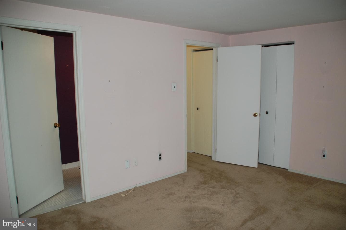 404 Franklin Court photo 14