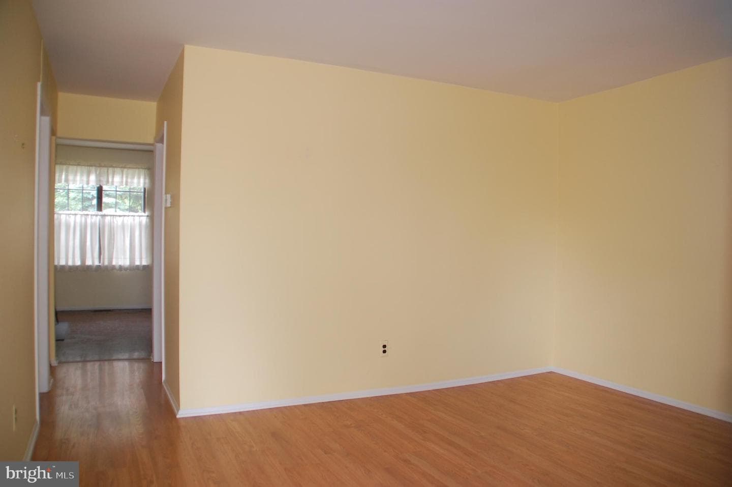 404 Franklin Court photo 2