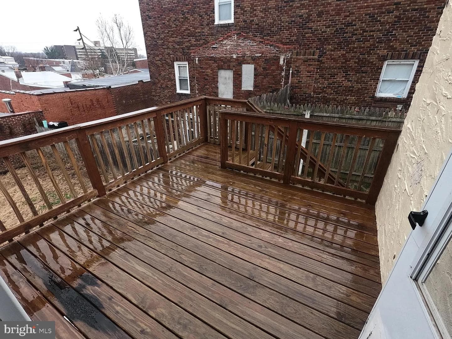 604 E Marshall Street photo 11