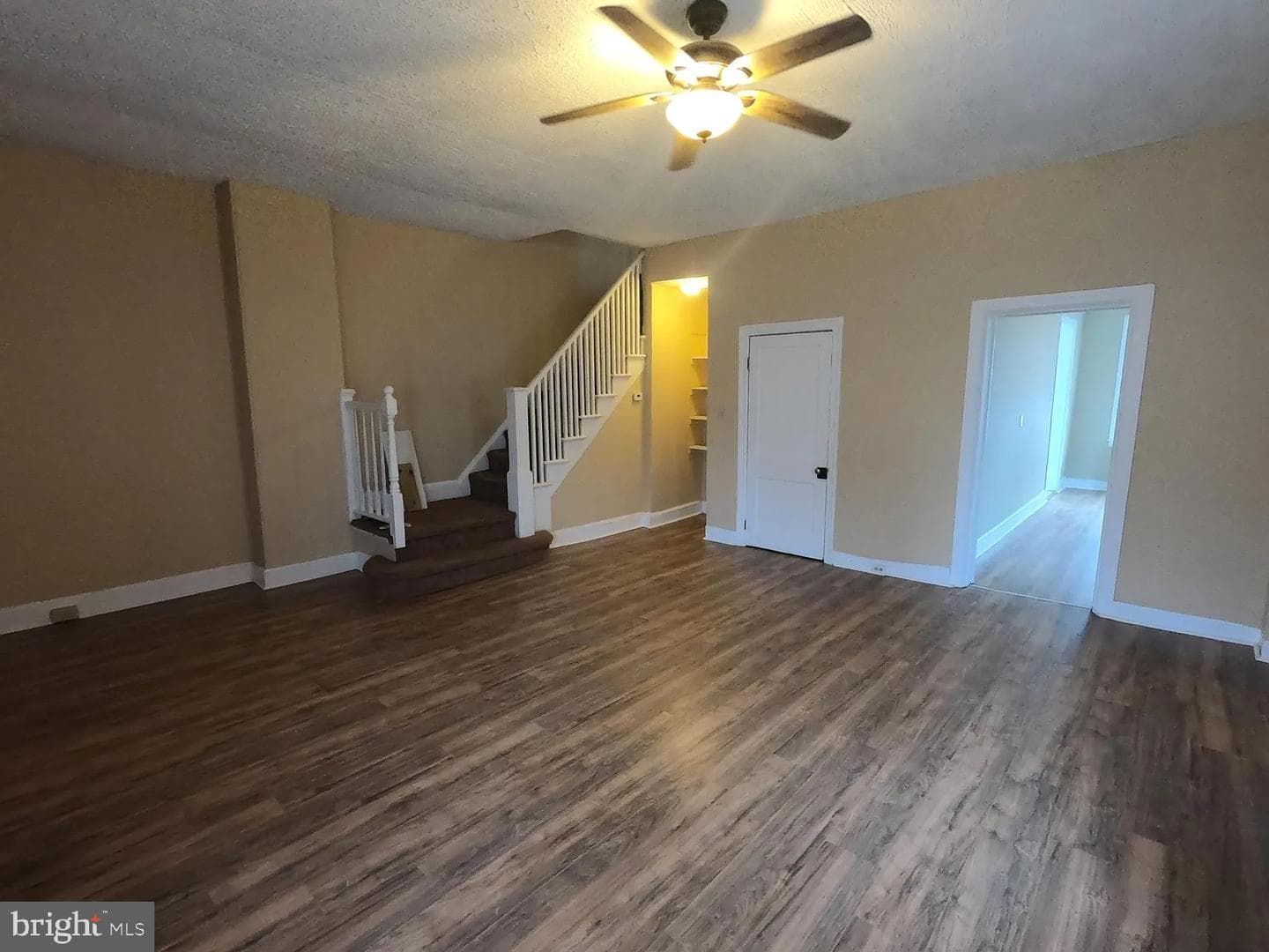 604 E Marshall Street photo 2