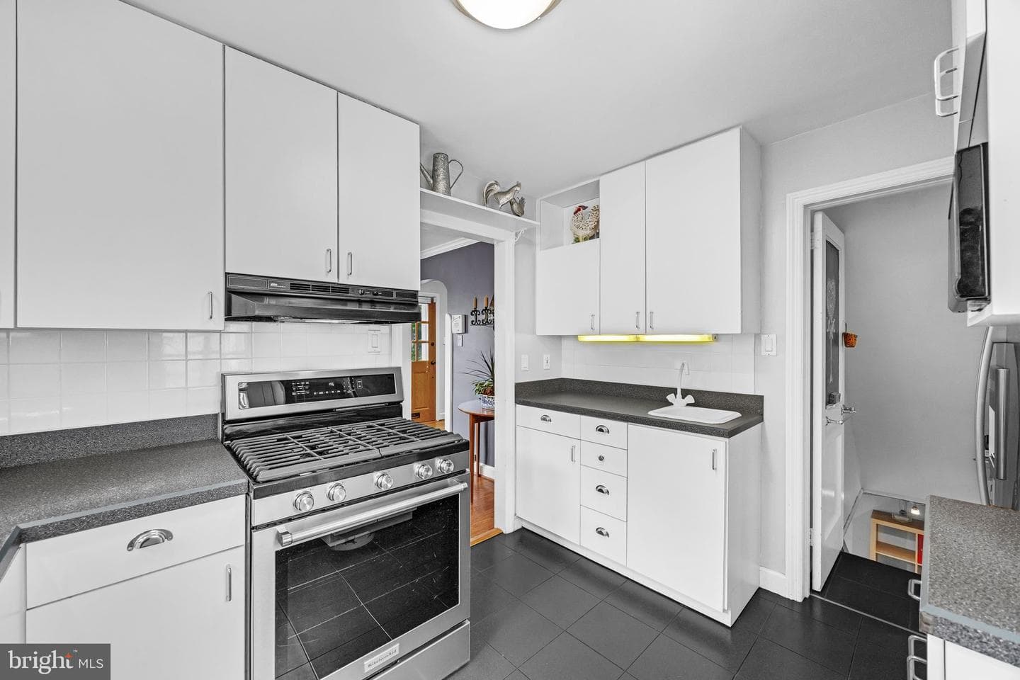 225 Crosshill Road photo 11