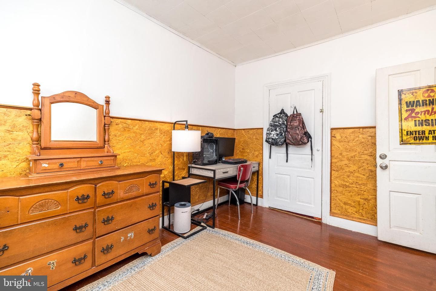554 W Walnut Street photo 30