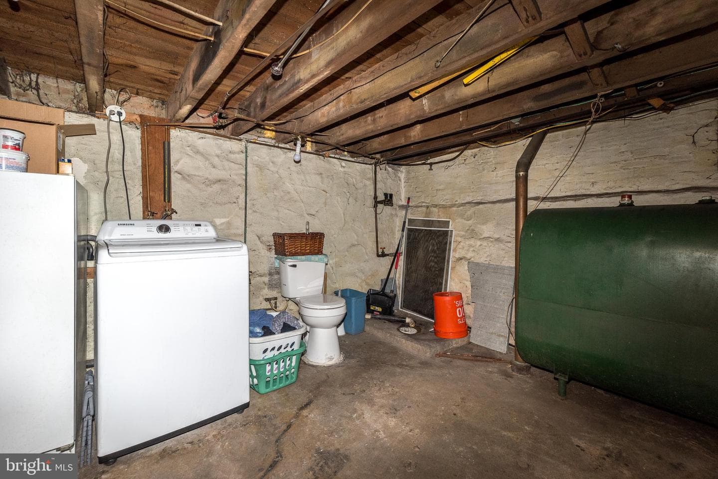 554 W Walnut Street photo 38