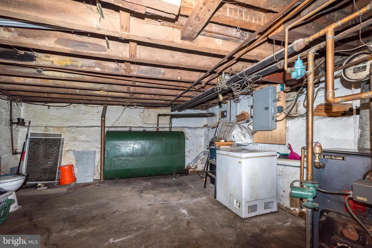 554 W Walnut Street photo 40