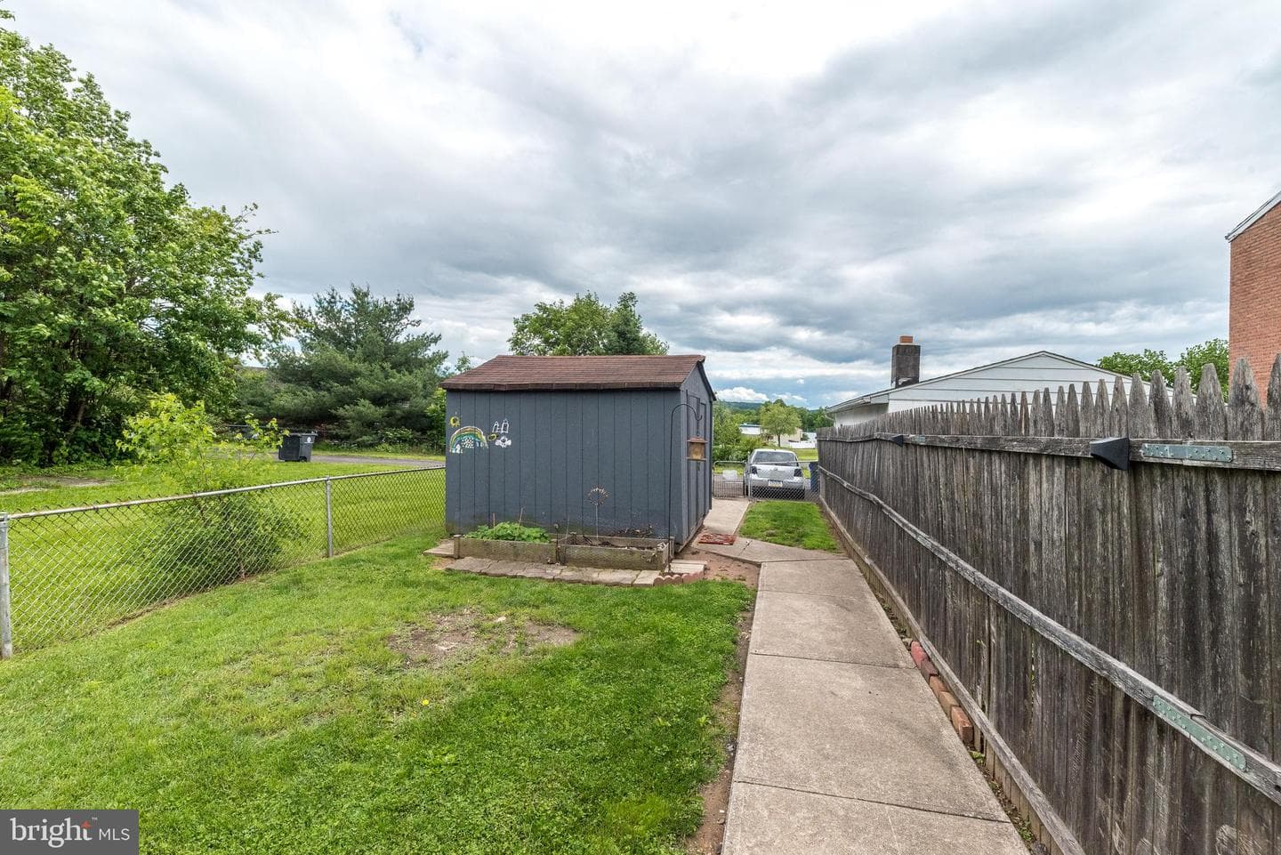 554 W Walnut Street photo 41