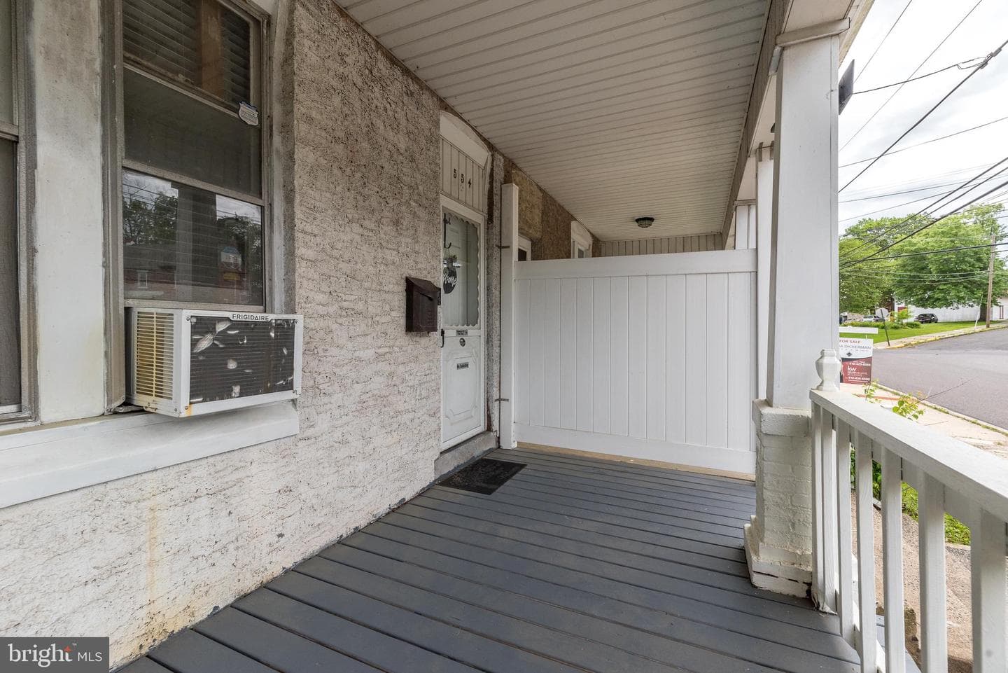 554 W Walnut Street photo 6