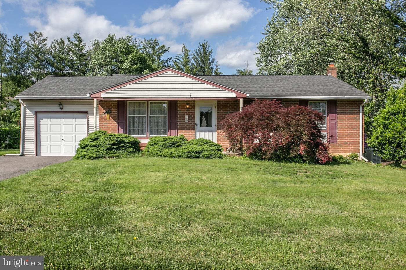 918 Independence Road photo 3