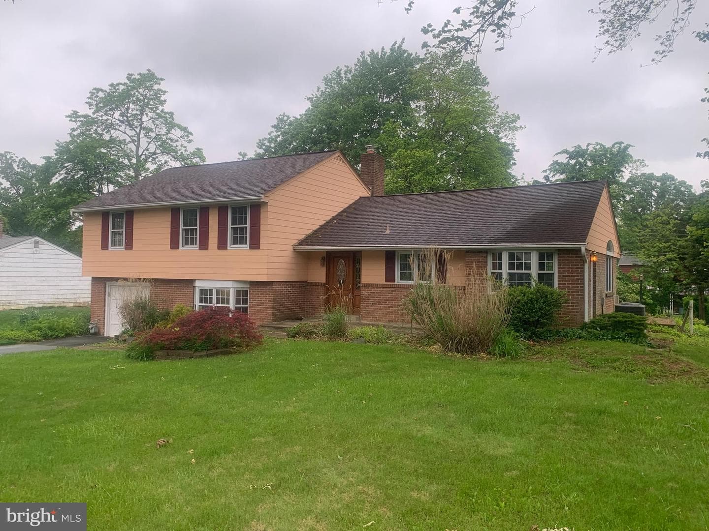 106 White Oak Road