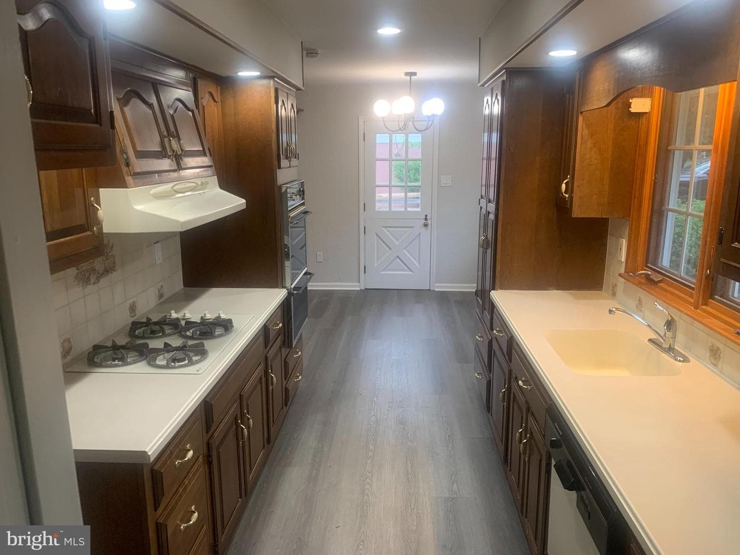 106 White Oak Road photo 3