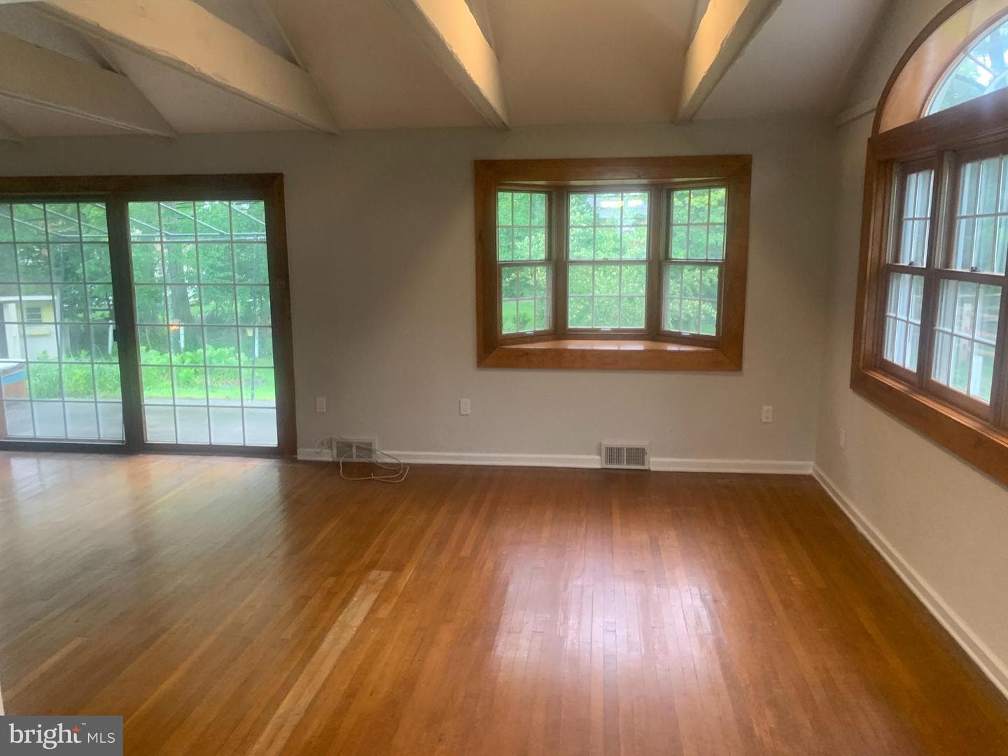 106 White Oak Road photo 4
