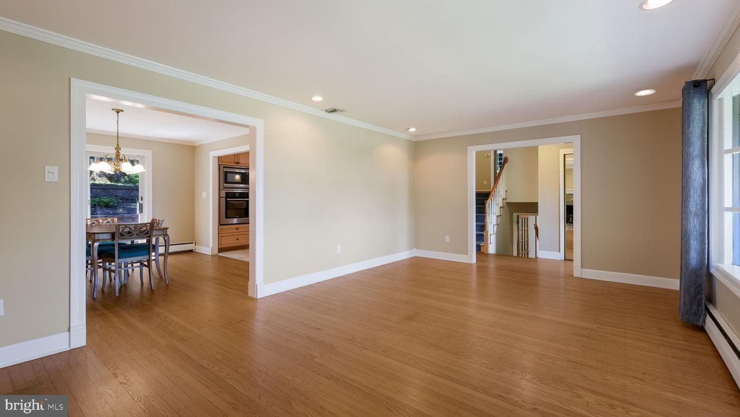 463 Leah Drive photo 14
