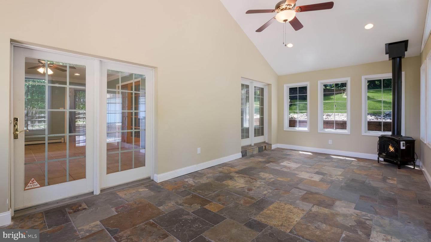 463 Leah Drive photo 29
