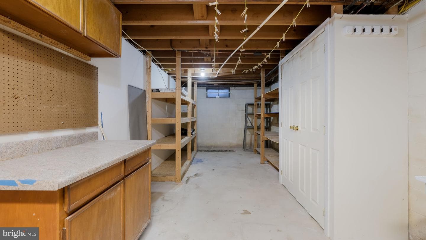 463 Leah Drive photo 32