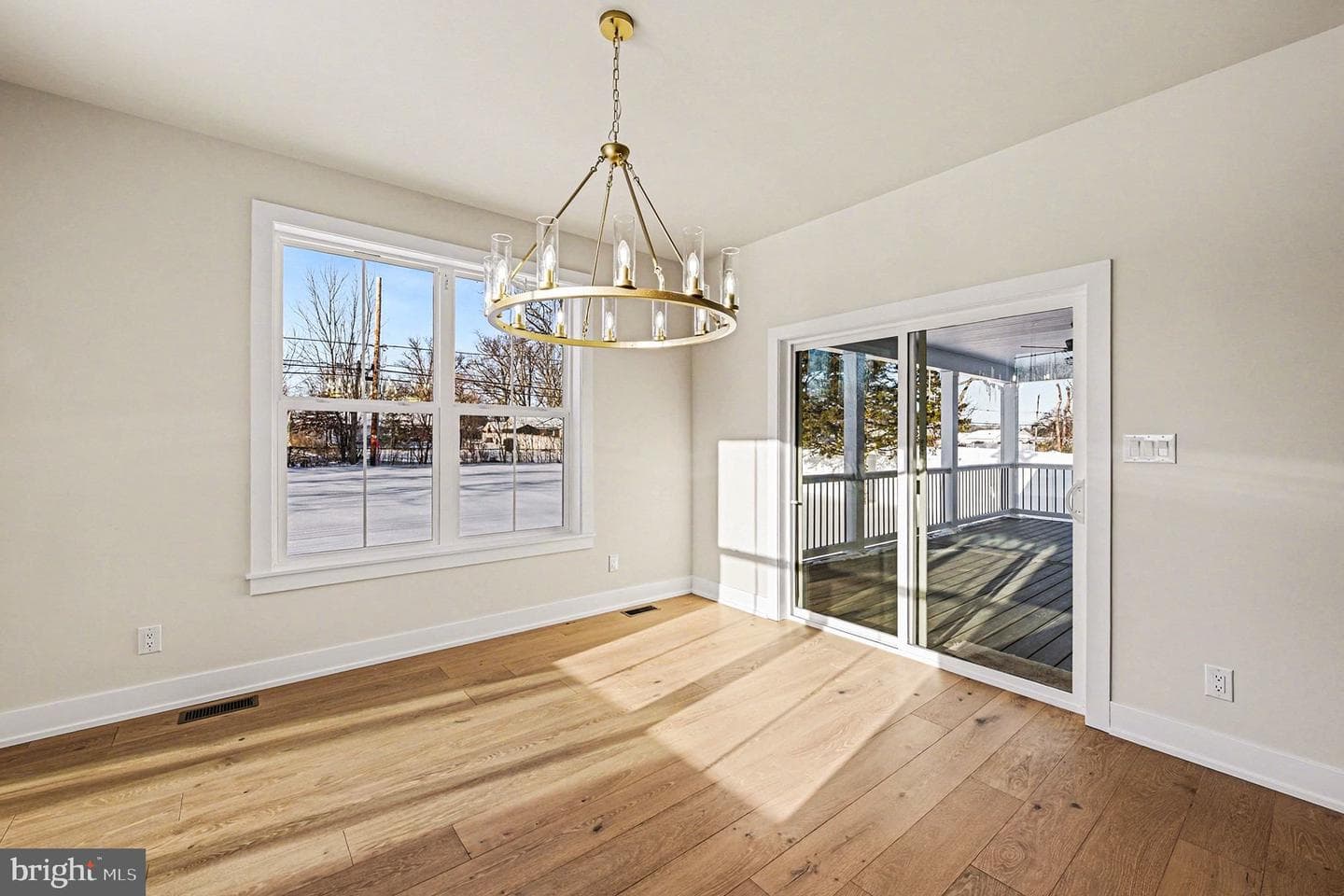 726 Erlen Road photo 21