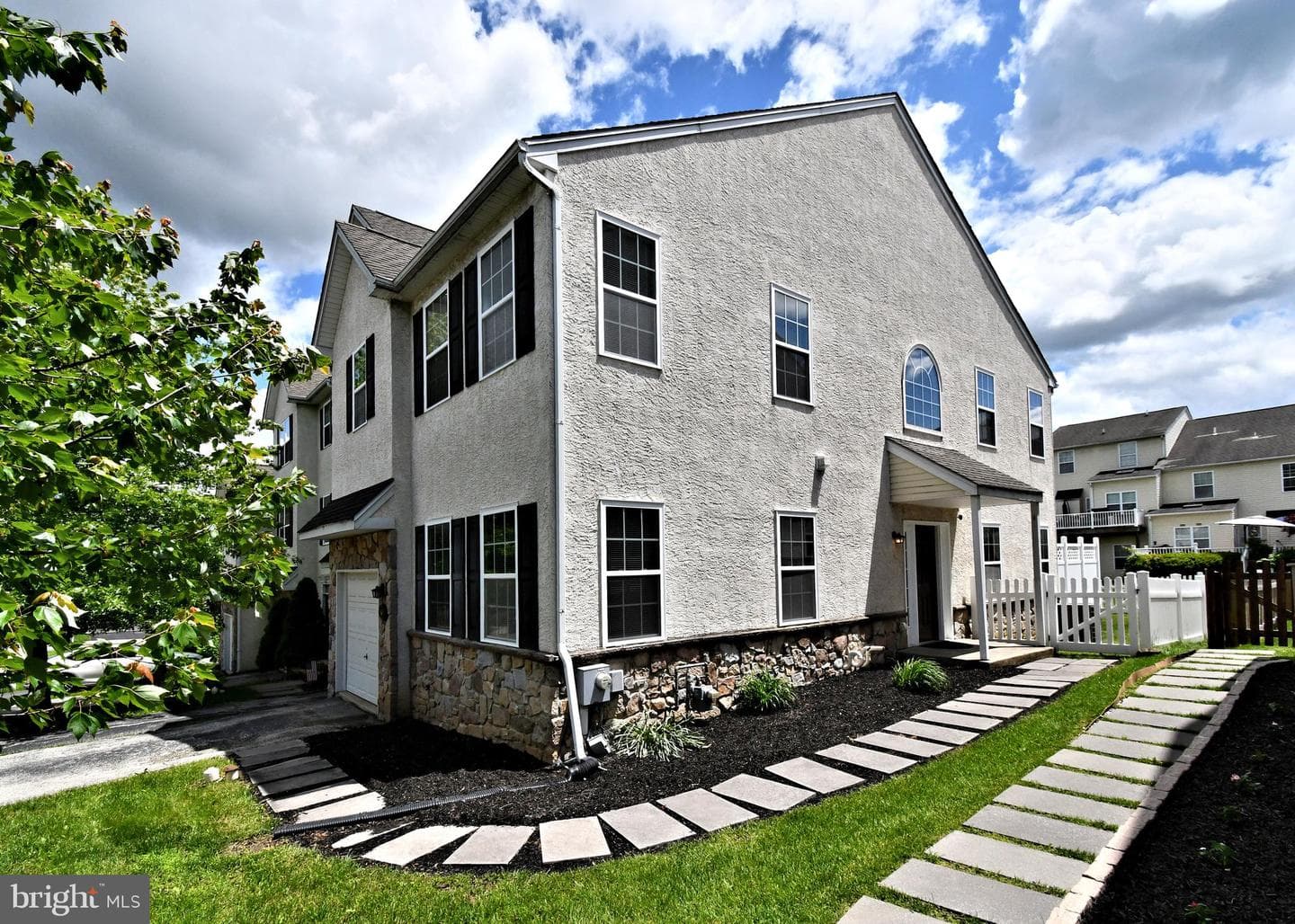 1664 Brynne Lane photo 4