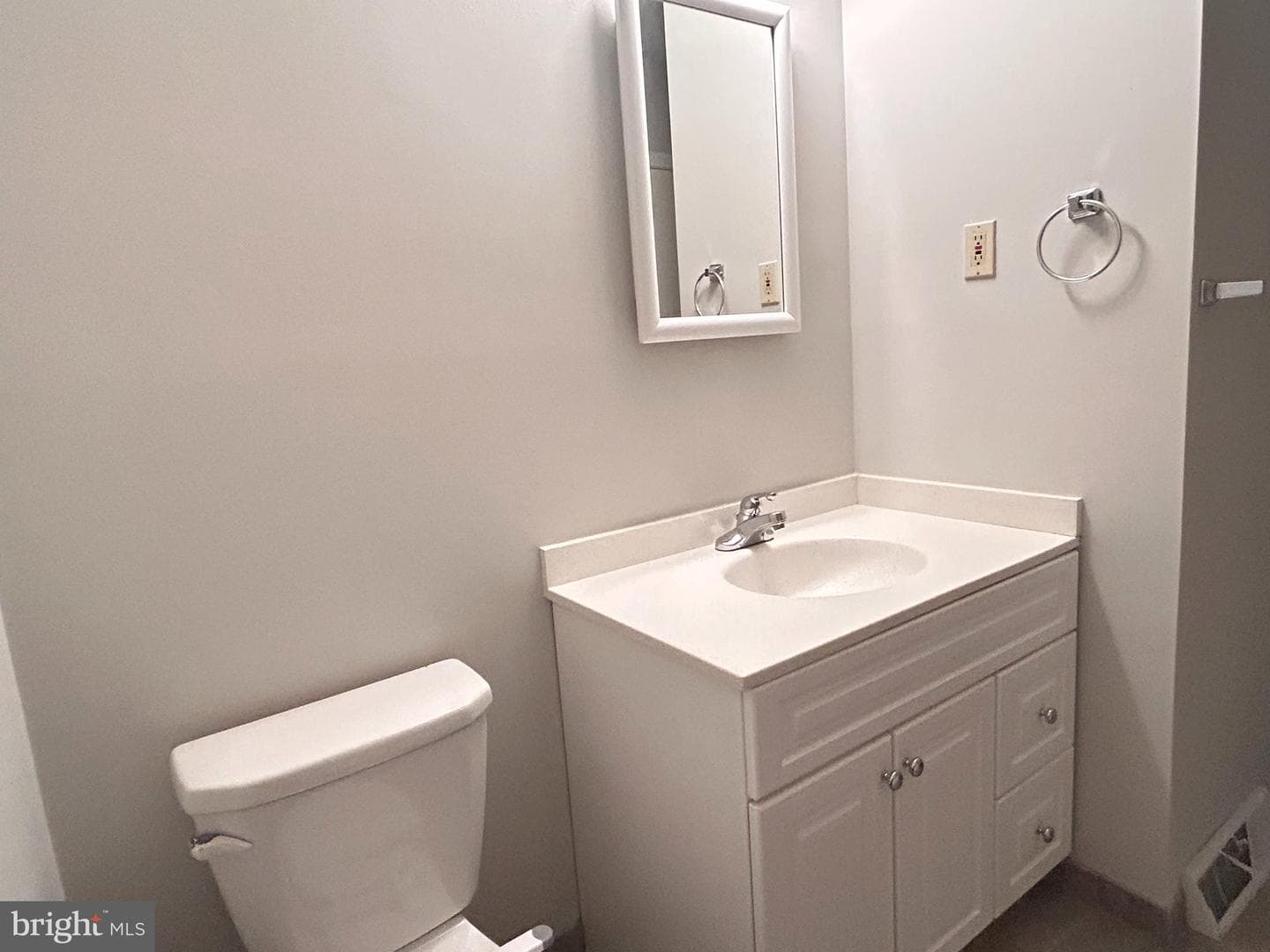 1006 N York Road #15 photo 21
