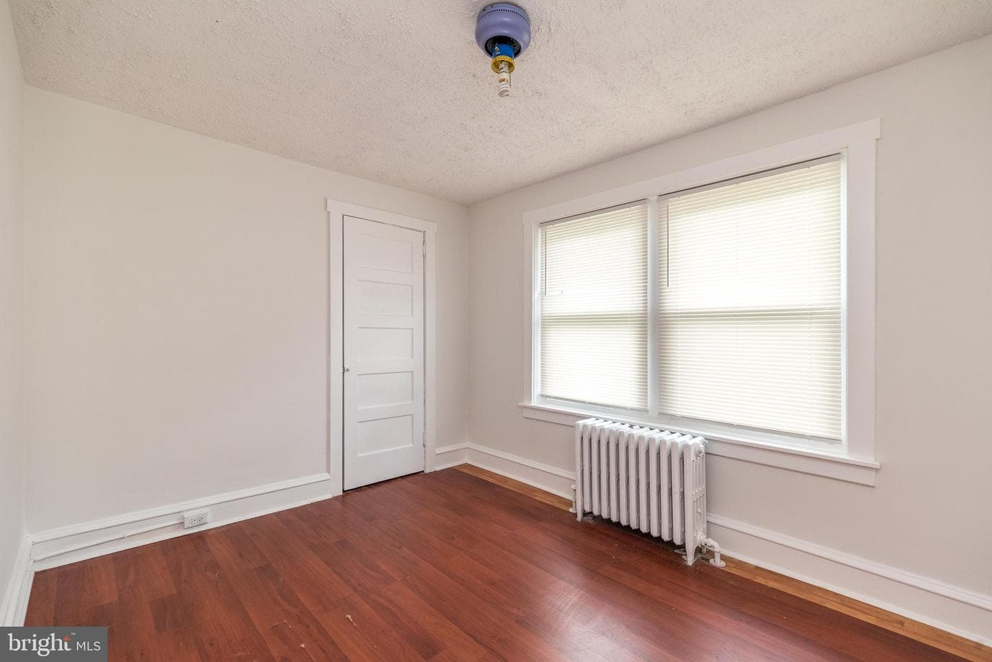 22 E 6th Street photo 22