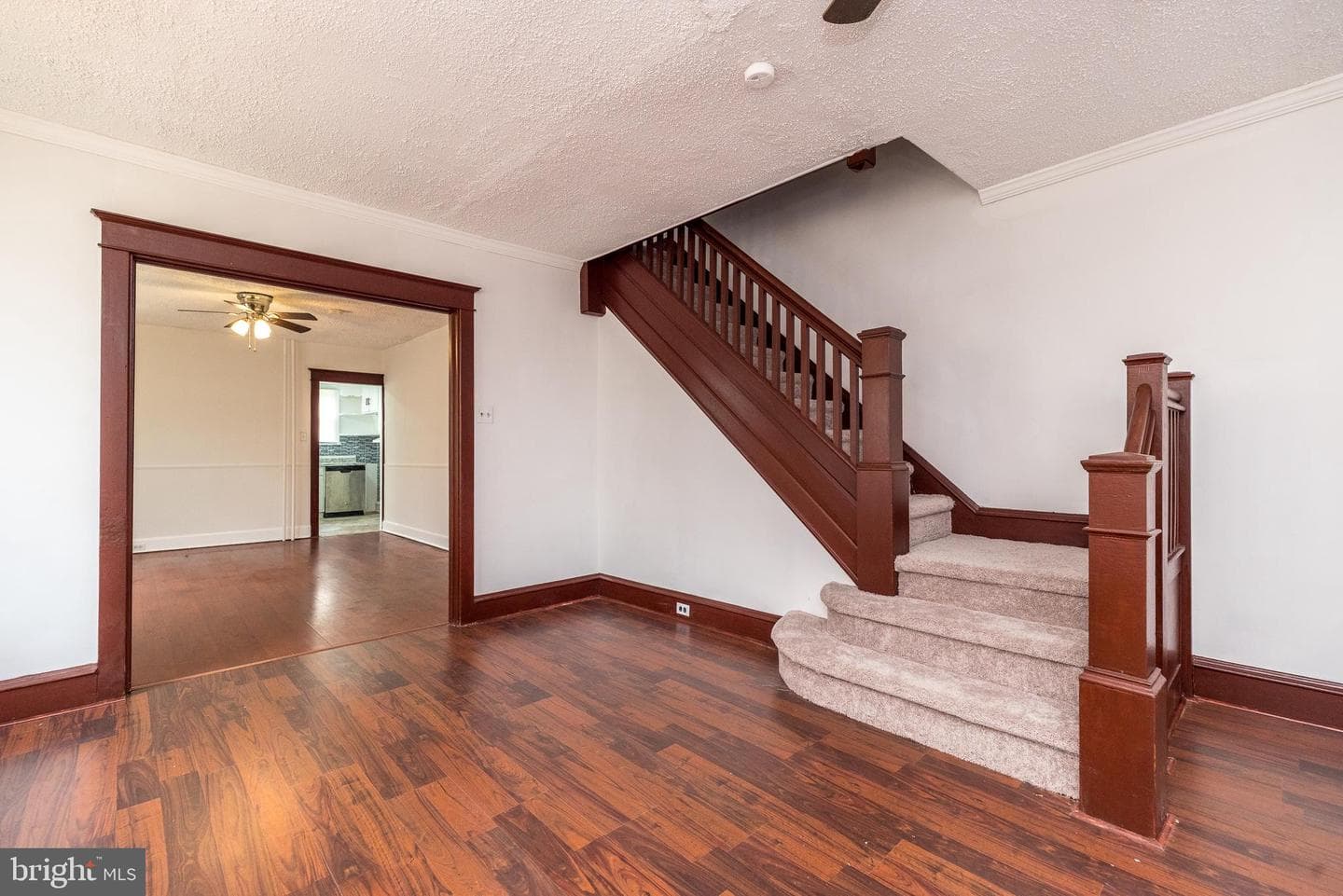 22 E 6th Street photo 8