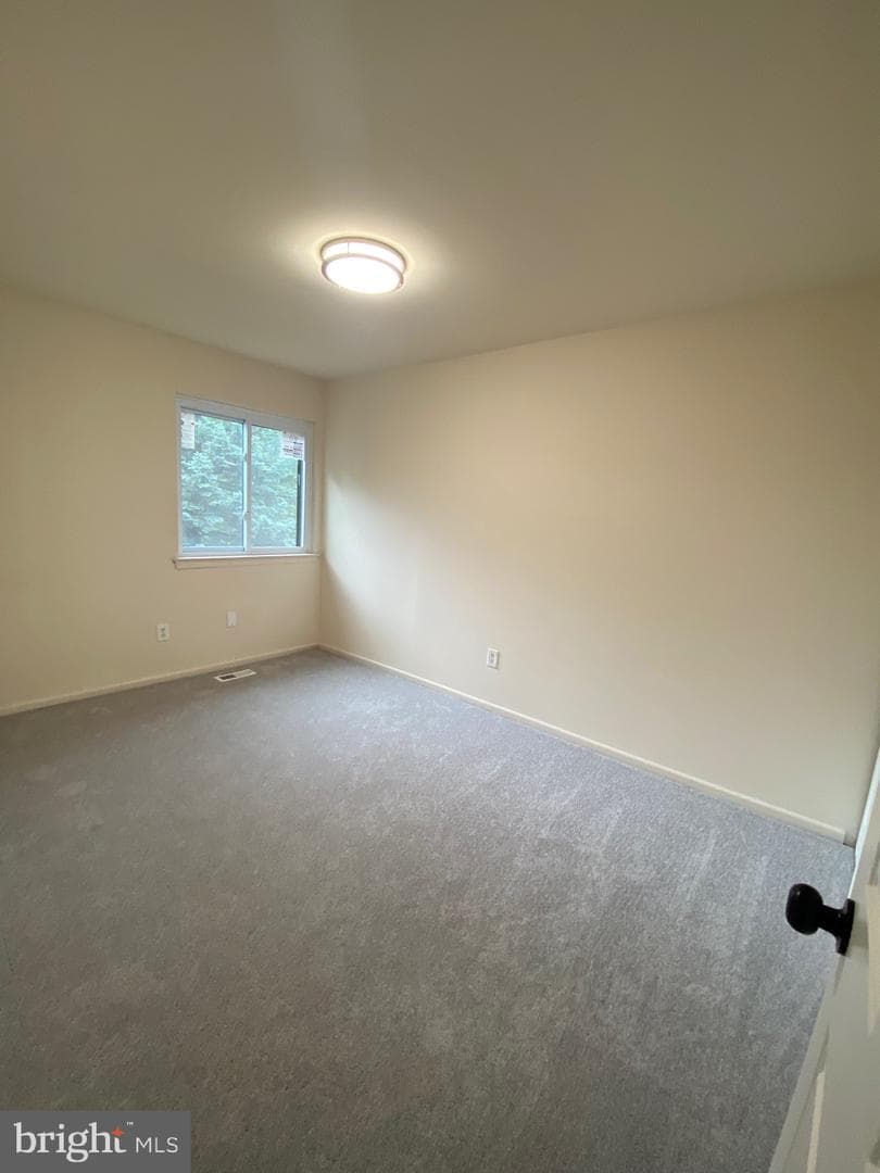 605 Bismark Way photo 12