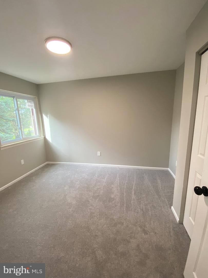 605 Bismark Way photo 8