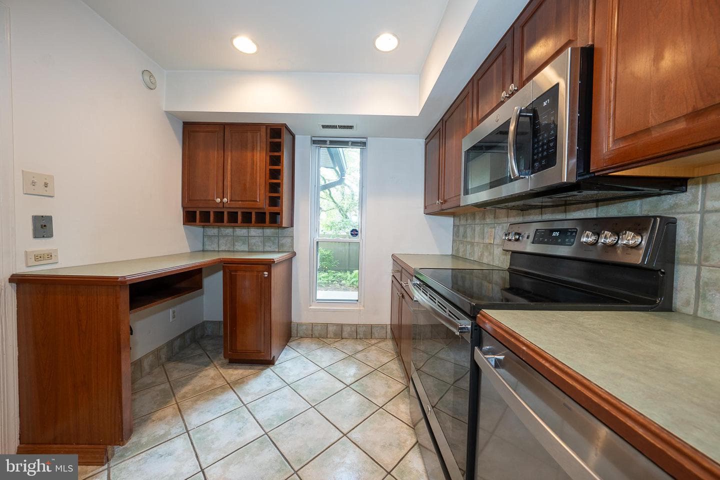 102 W Montgomery Avenue #a photo 17